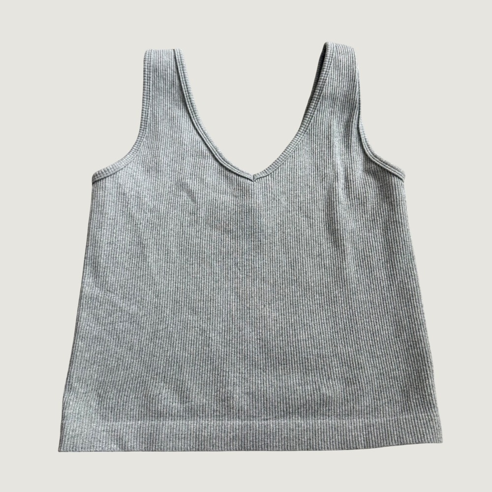 Old Navy O.N.L.Y Tank Top L Ribbed Knit V-Neck Sleeveless Gray Athleisure